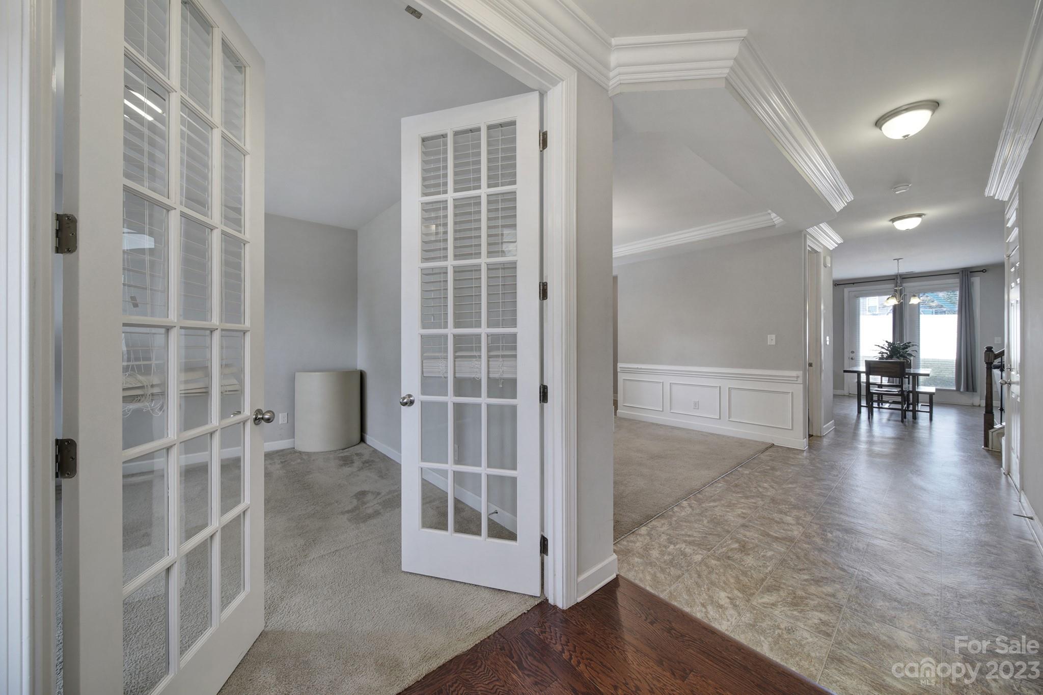 4316 Hubbard Road Charlotte, NC 28269 - Photo 3 of 46