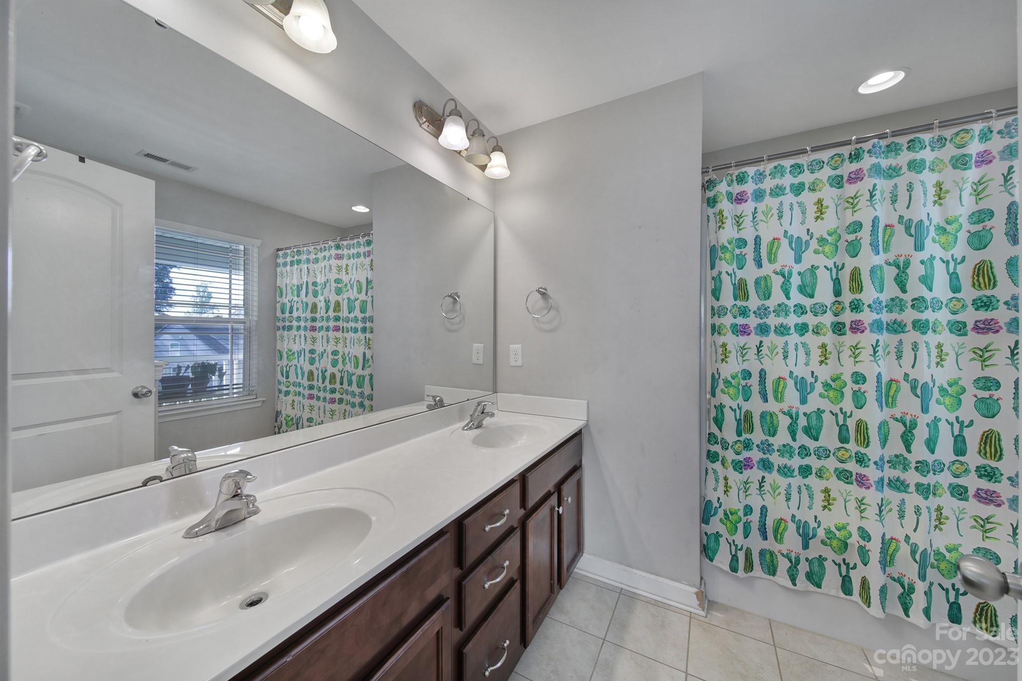 4316 Hubbard Road Charlotte, NC 28269 - Photo 33 of 46