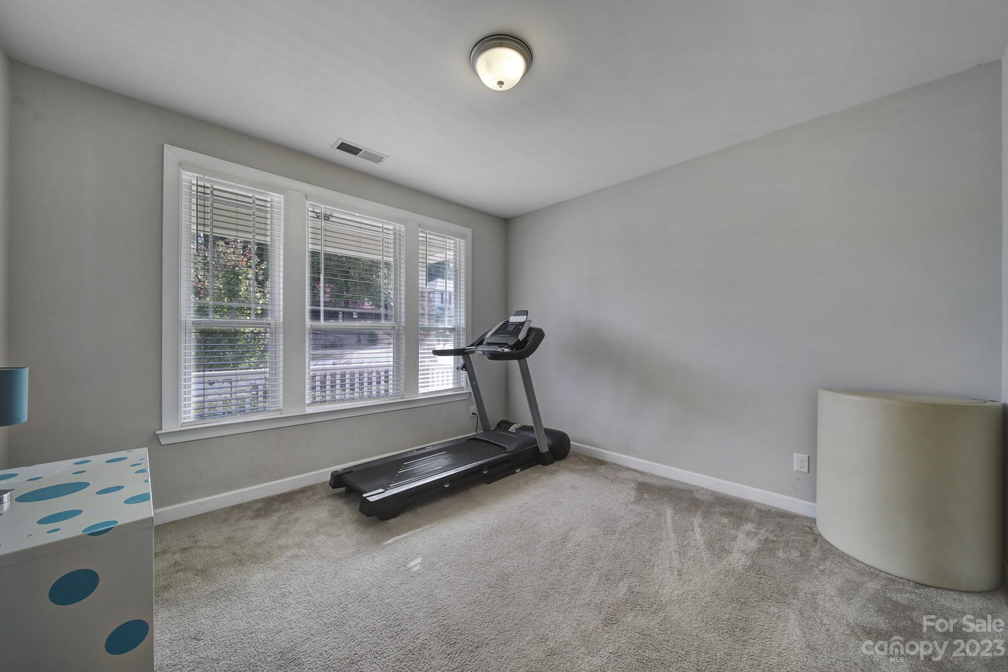 4316 Hubbard Road Charlotte, NC 28269 - Photo 5 of 46