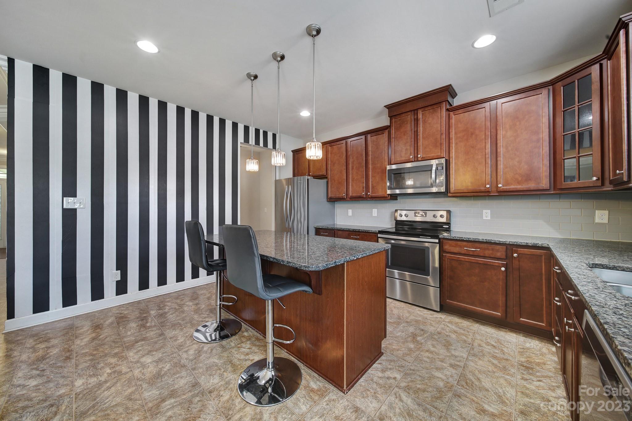 4316 Hubbard Road Charlotte, NC 28269 - Photo 9 of 46