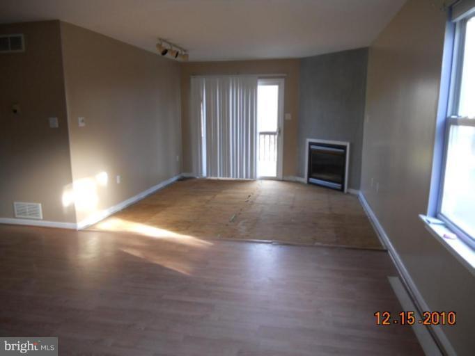 300 Hitching Post Drive Rising Sun, MD 21911 - Photo 4 of 7 Living Room