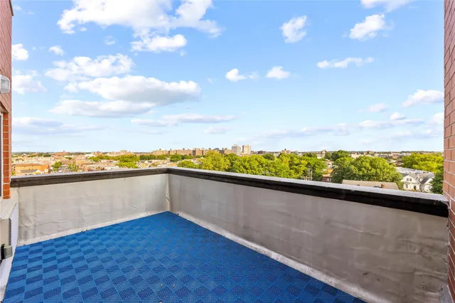 $767,000 | 91-23 Corona Avenue, Unit 4A | Elmhurst