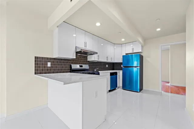 $767,000 | 91-23 Corona Avenue, Unit 4A | Elmhurst