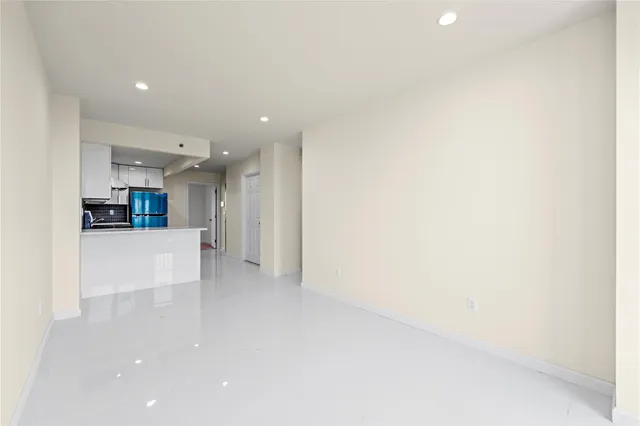 $767,000 | 91-23 Corona Avenue, Unit 4A | Elmhurst