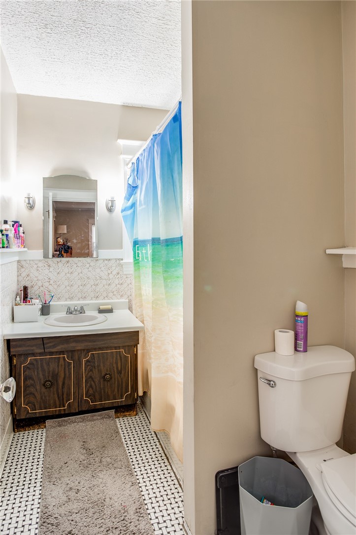 395 University Avenue Rochester, NY 14607 - Photo 24 of 46