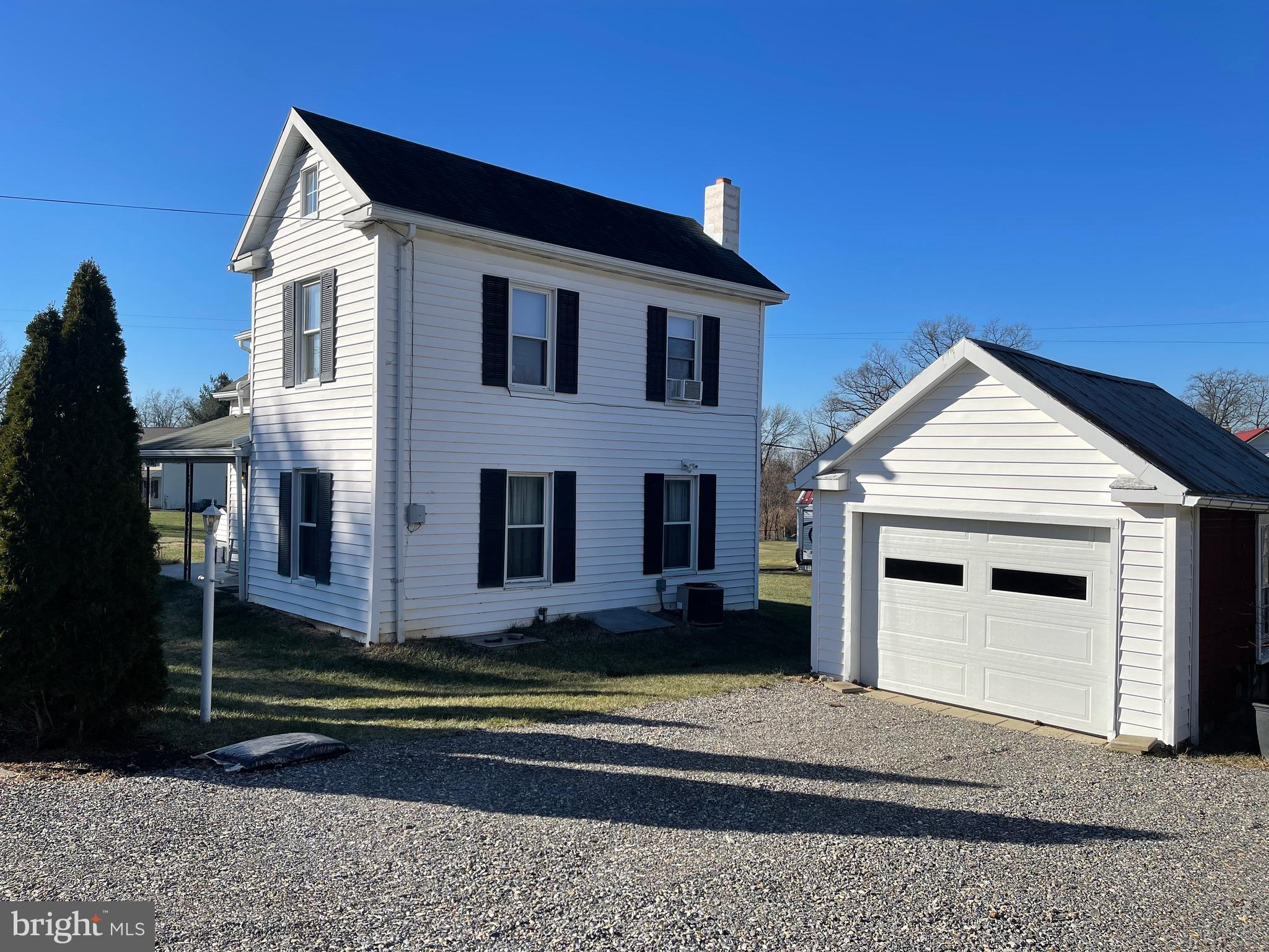 13186 Edgemont Road Smithsburg, MD 21783 - Photo 1 of 40 Gallery Image 1