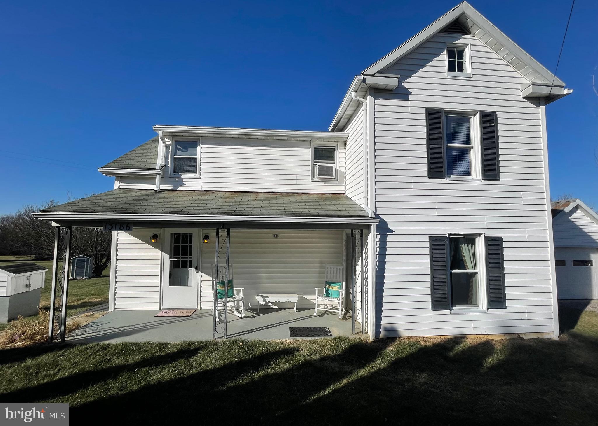 13186 Edgemont Road Smithsburg, MD 21783 - Photo 3 of 40 Welcome Home!