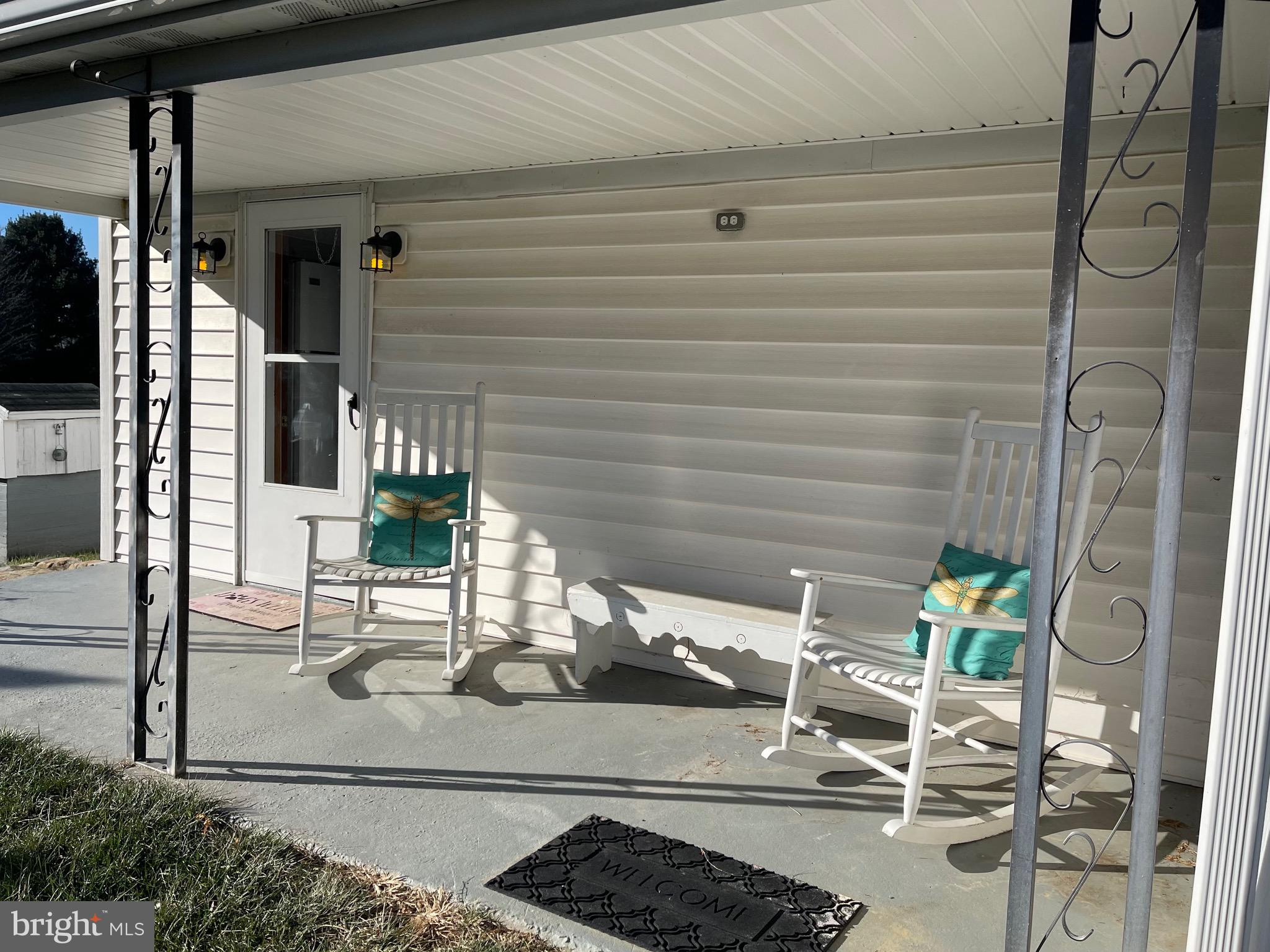 13186 Edgemont Road Smithsburg, MD 21783 - Photo 5 of 40 Relax on the Front Porch
