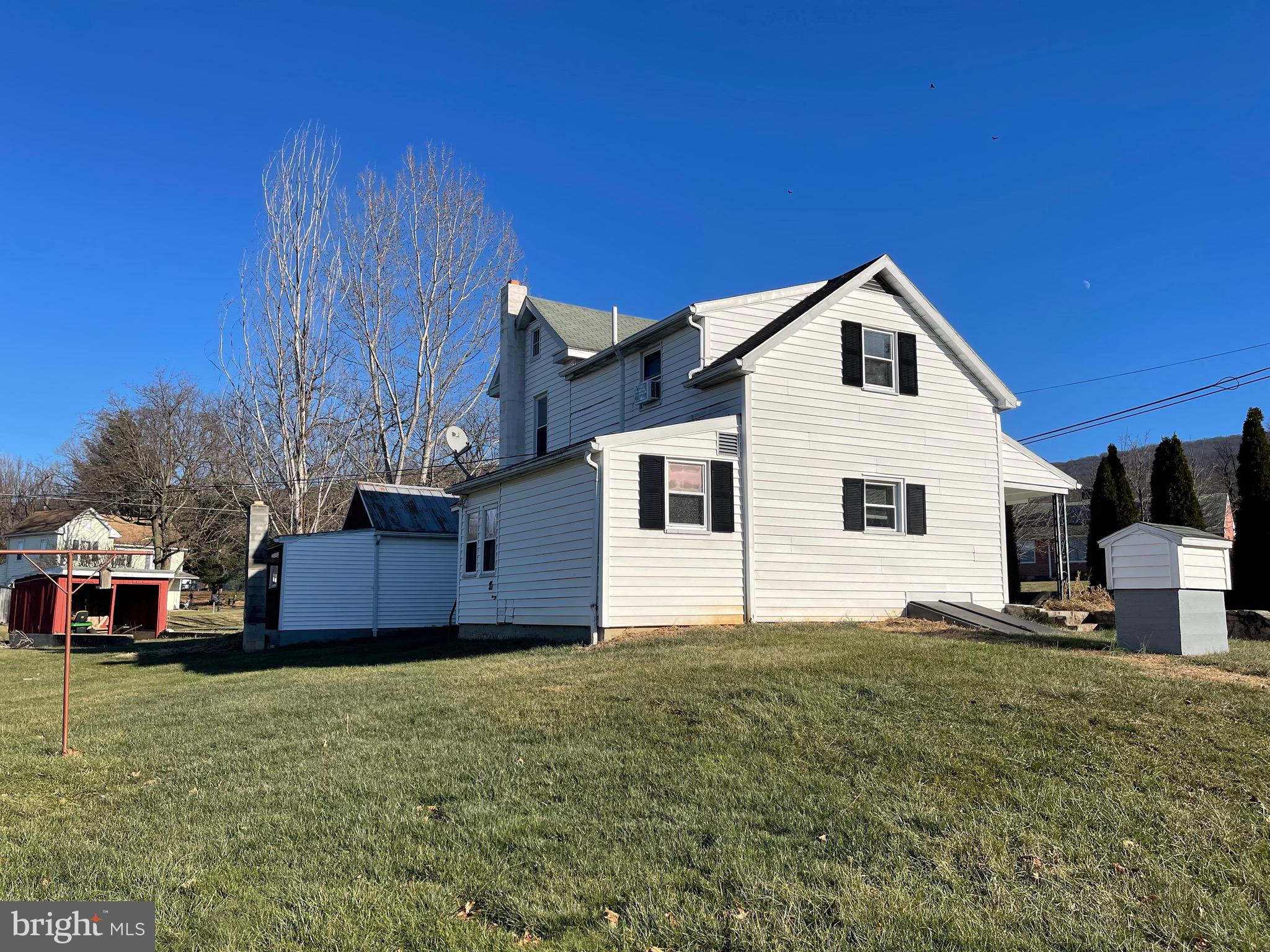13186 Edgemont Road Smithsburg, MD 21783 - Photo 8 of 40 Gallery Image 8