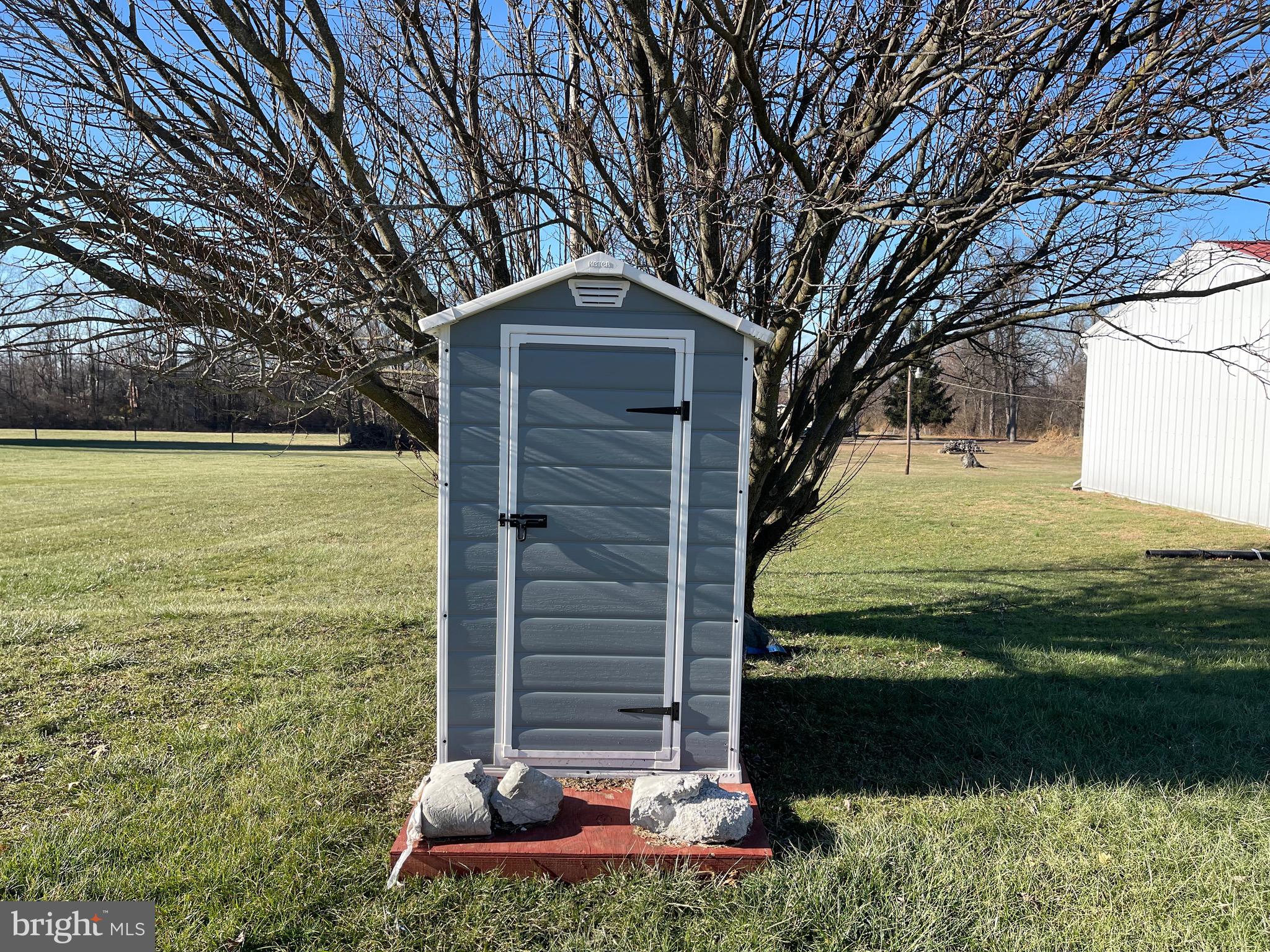 13186 Edgemont Road Smithsburg, MD 21783 - Photo 10 of 40 Storage Shed