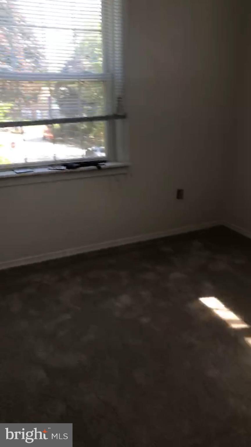 5250 Fredcrest Road Baltimore, MD 21229 - Photo 4 of 13 Gallery Image 4
