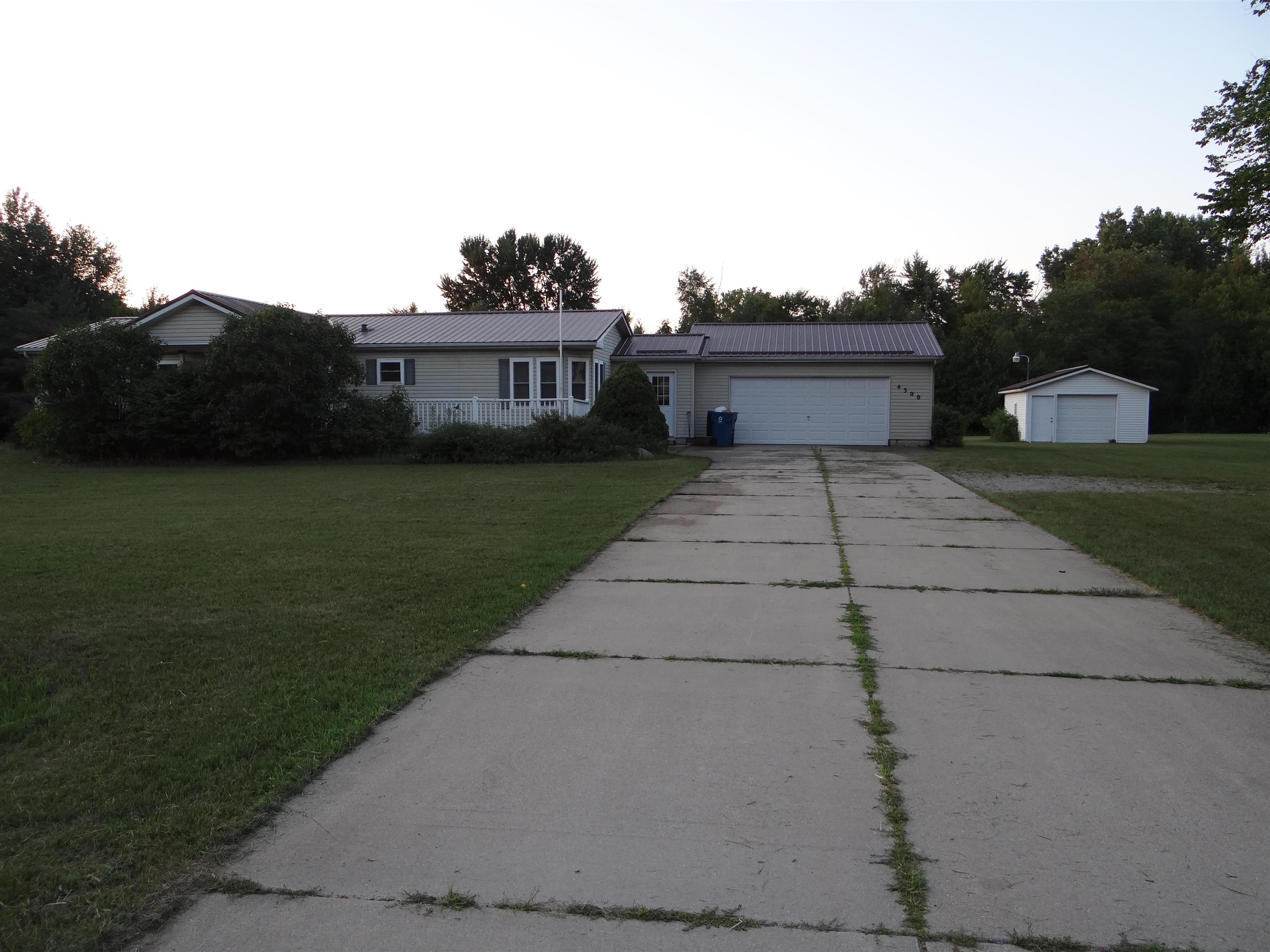 4300 Parker Road Gladwin, MI 48624 - Photo 25 of 35 Gallery Image 25