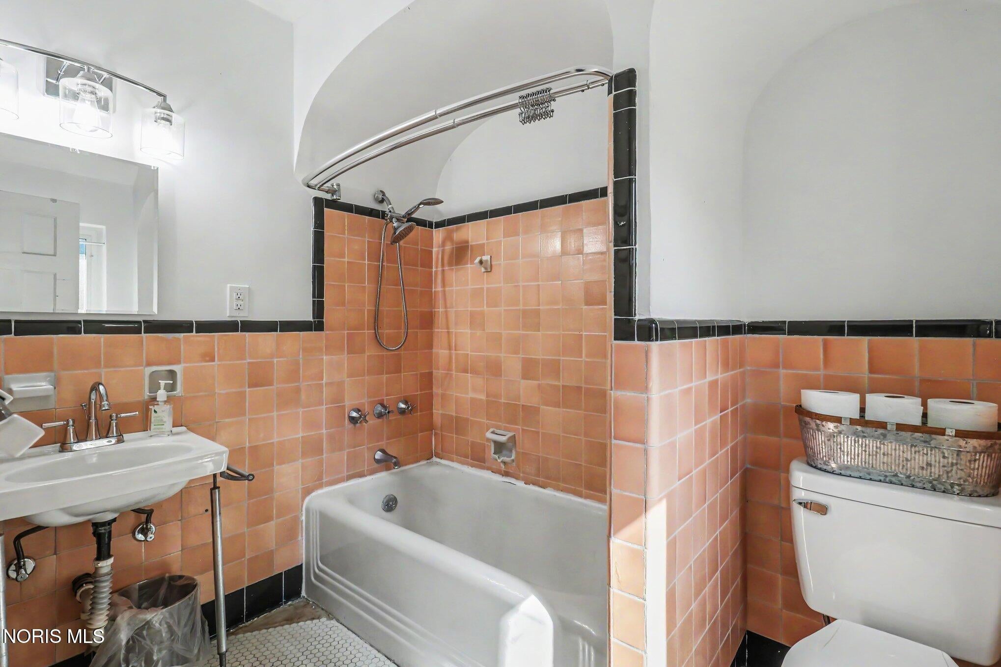 3940 Maxwell Road Toledo, OH 43613 - Photo 16 of 21 Gallery Image 16