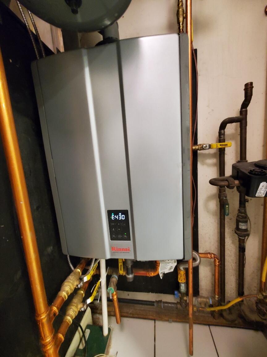 826 Ohio Street, Unit 5 Bangor, ME 04401 - Photo 8 of 52 natural gas HWBB