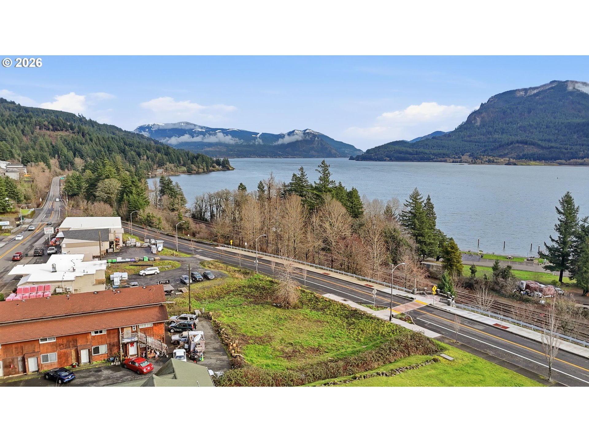 1st Street Stevenson, WA 98648 - Photo 13 of 18 a balcony with furniture and city view