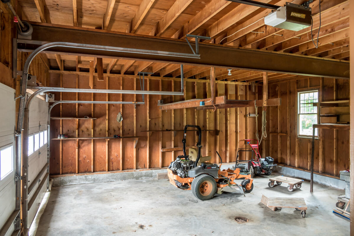 339 Main Street Cumberland Center, ME 04021 - Photo 9 of 9 53-Garage (1 of 2)
