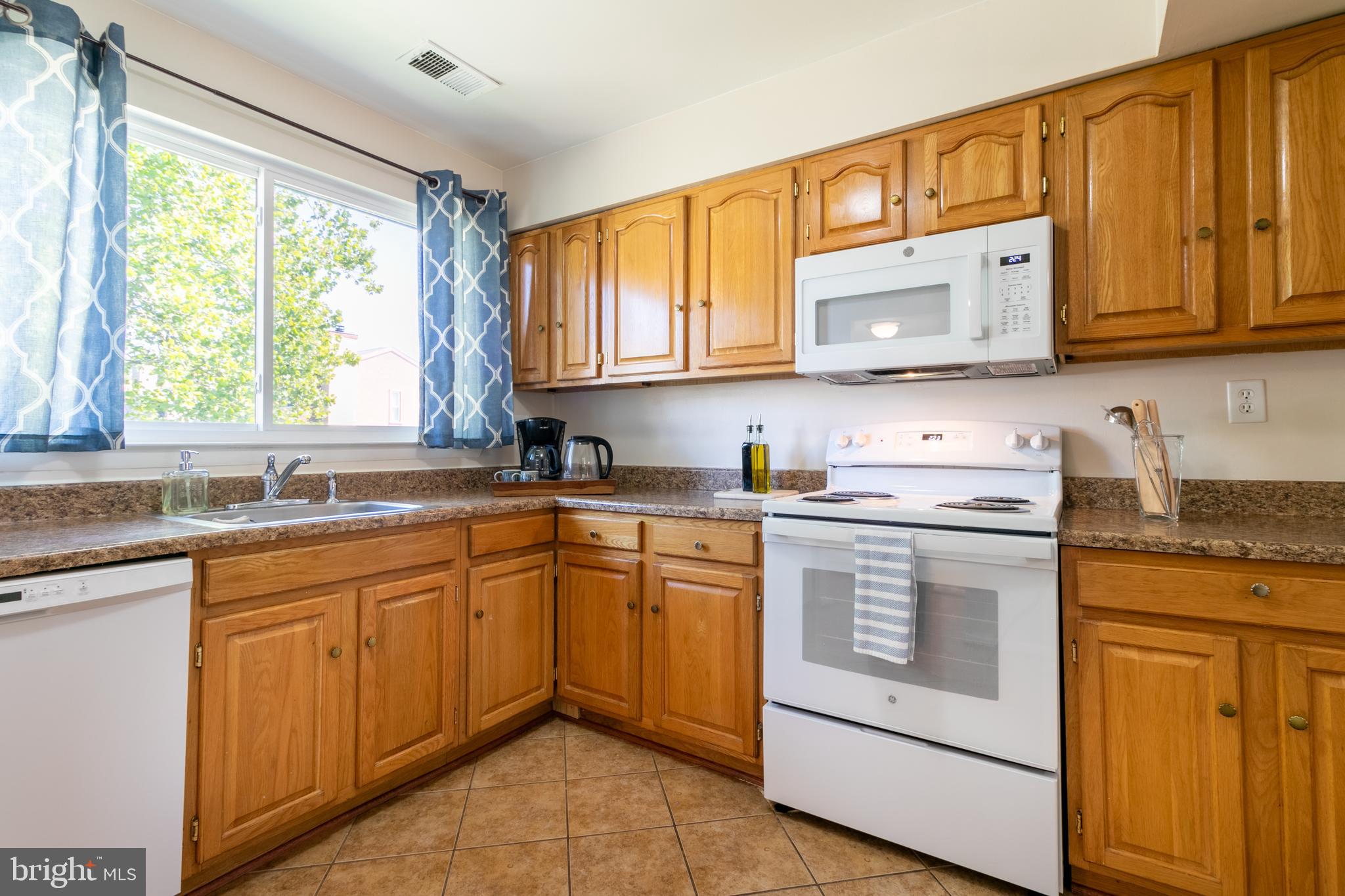 7234 Mandan Road Greenbelt, MD 20770 - Photo 13 of 41