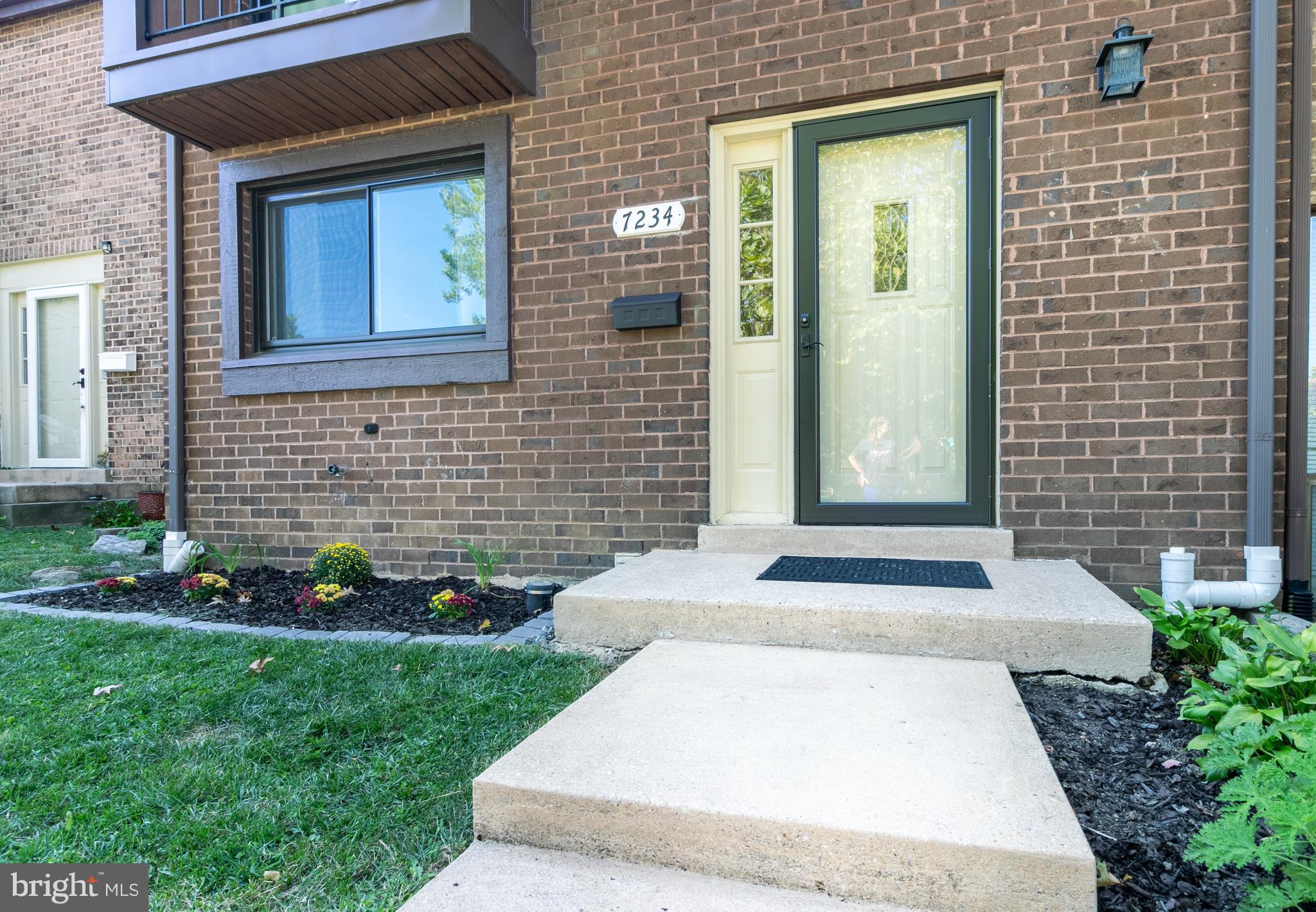 7234 Mandan Road Greenbelt, MD 20770 - Photo 2 of 41