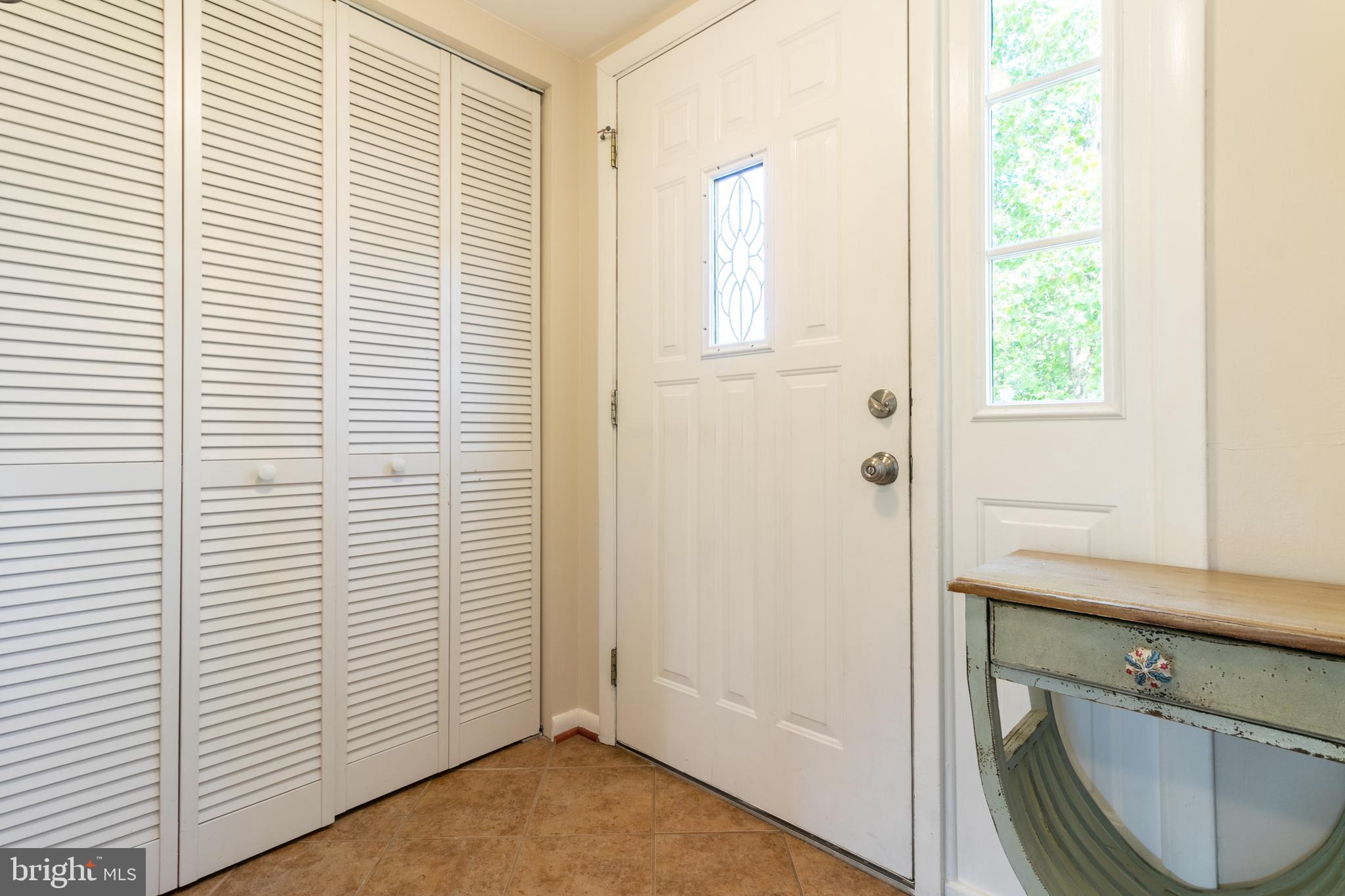 7234 Mandan Road Greenbelt, MD 20770 - Photo 3 of 41