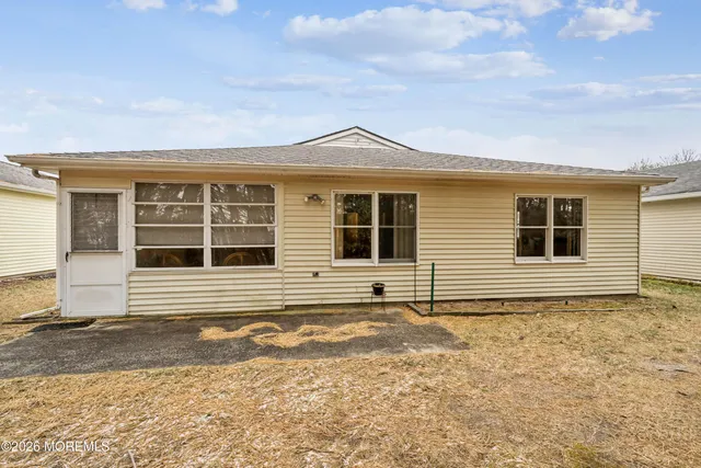 $375,000 | 101 Meadowbrook Road, Brick, NJ 08723