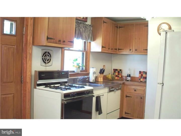 55 Miry Brook Road Hamilton, NJ 08690 - Photo 5 of 12 Kitchen