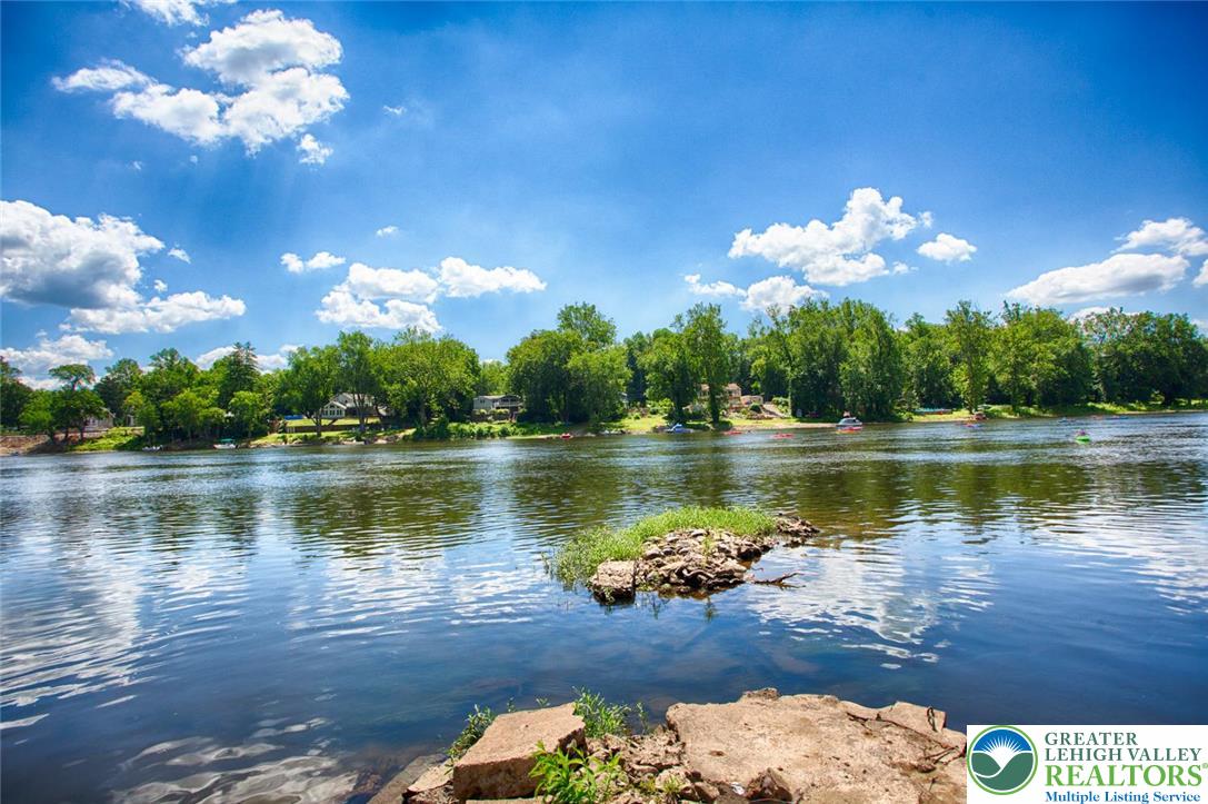 5449 Depues Road Bangor, PA 18013 - Photo 32 of 39 a view of a lake in middle of a city