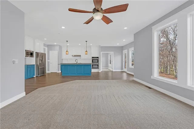 $630,000 | 868 Southeast 265 Road, Knob Noster, MO 65336