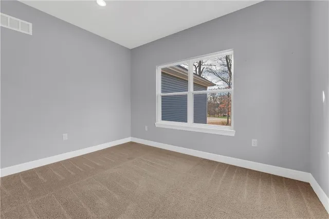 $630,000 | 868 Southeast 265 Road, Knob Noster, MO 65336