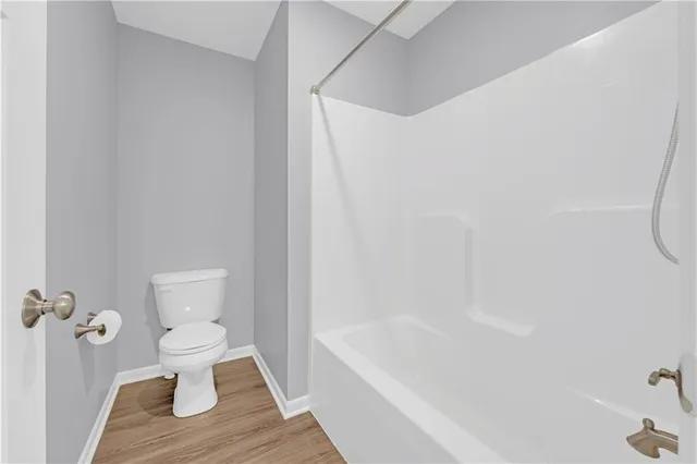 $630,000 | 868 Southeast 265 Road, Knob Noster, MO 65336