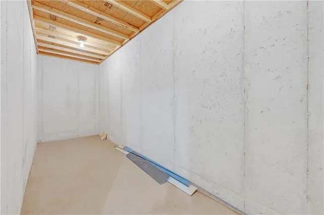 $630,000 | 868 Southeast 265 Road, Knob Noster, MO 65336