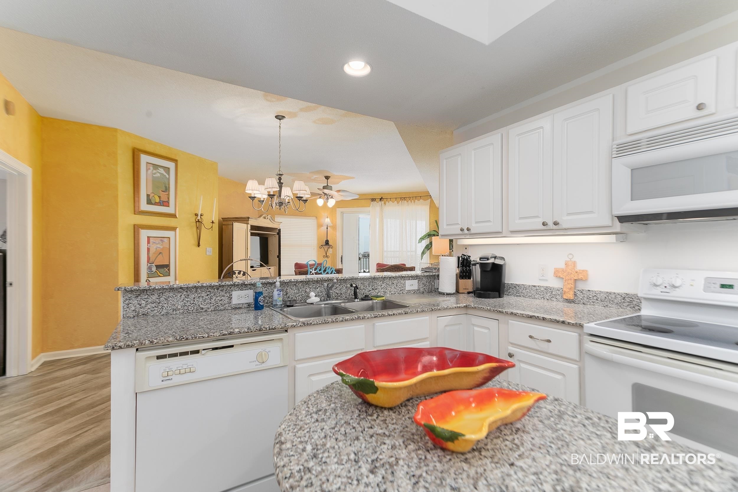 27282 Canal Road, Unit 501 Orange Beach, AL 36561 - Photo 25 of 50 Kitchen with Breakfast Ba
