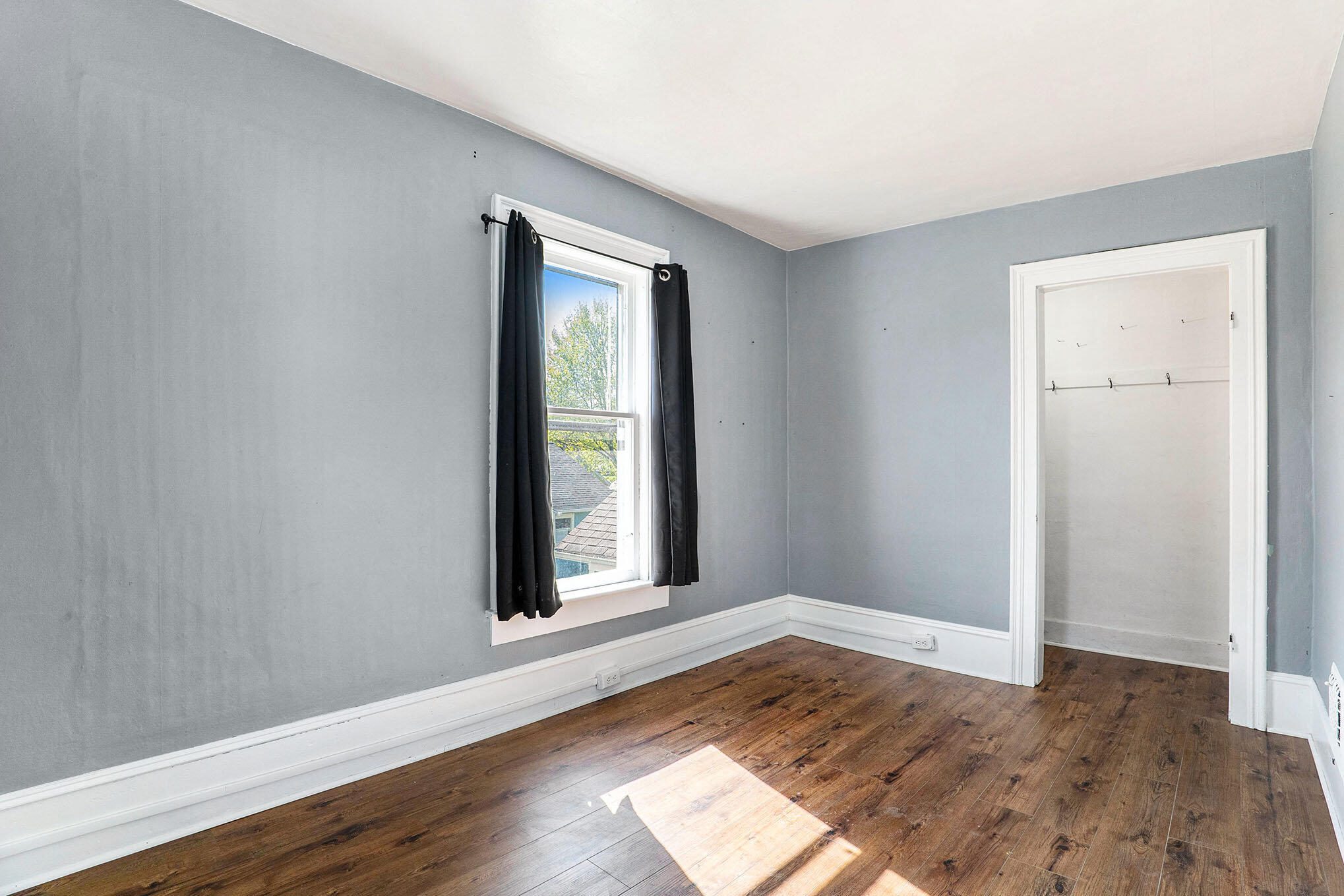 304 South Front Street Belding, MI 48809 - Photo 20 of 28 021_front-06_274