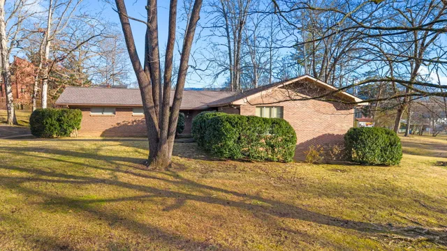 $265,000 | 1415 Pennsylvania Avenue, Etowah, TN 37331