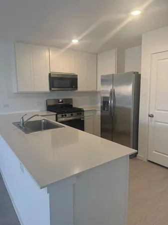 $2,250 | 609 Breeds Hl Road, Little Elm, TX 75068