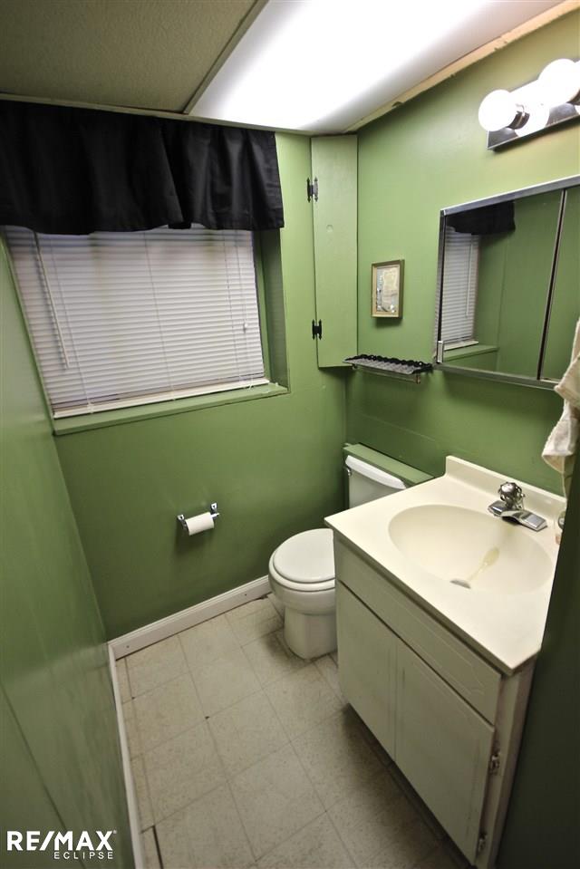 17952 Rainbow Road Fraser, MI 48026 - Photo 30 of 37 31305940-29.JPG