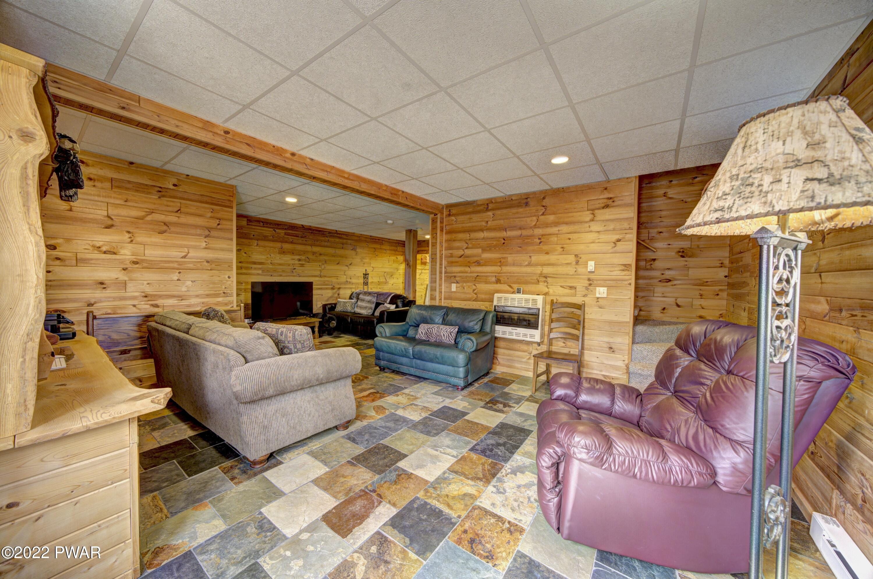 42 Cygnus Road Lake Ariel, PA 18436 - Photo 27 of 53 Family Room