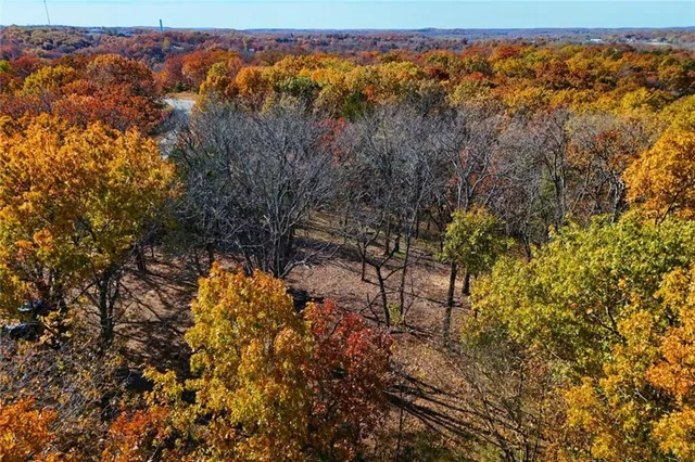 $98,640 | 10 Mm Highway, Warsaw, MO 65355