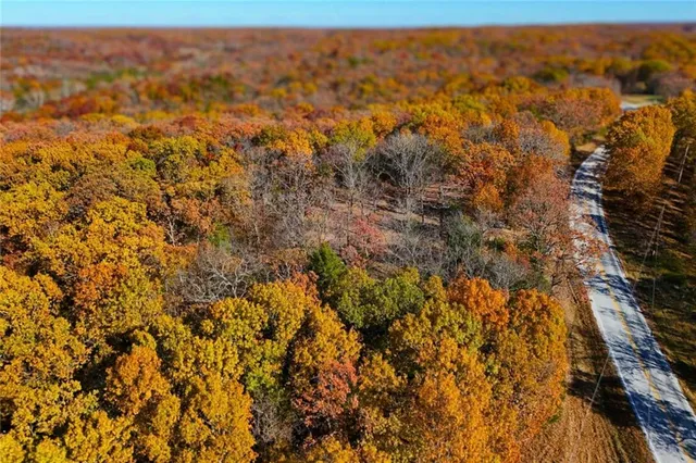 $98,640 | 10 Mm Highway, Warsaw, MO 65355