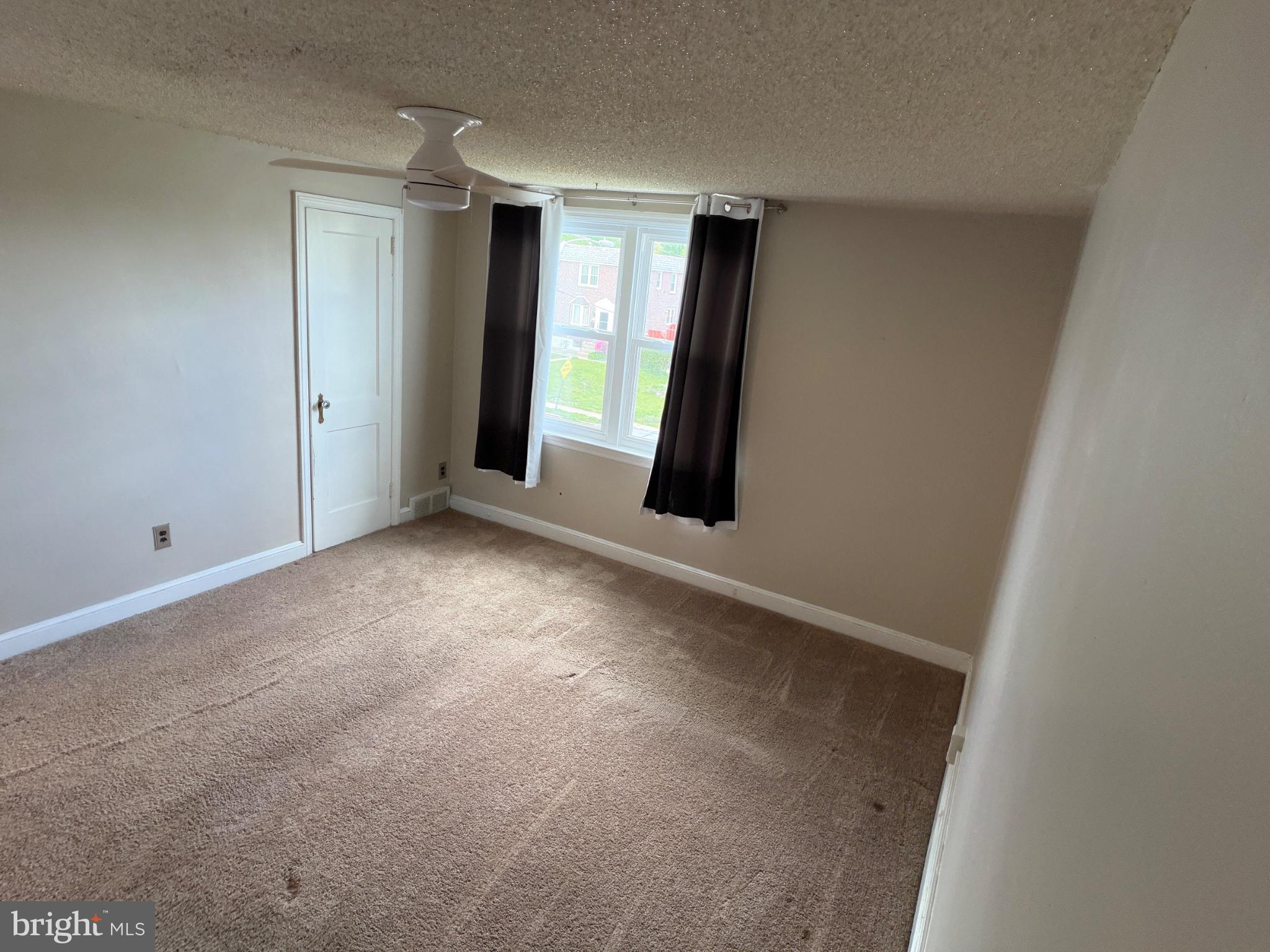 1034 Cedarwood Road Glenolden, PA 19036 - Photo 15 of 26 Bright and airy room with natural light.