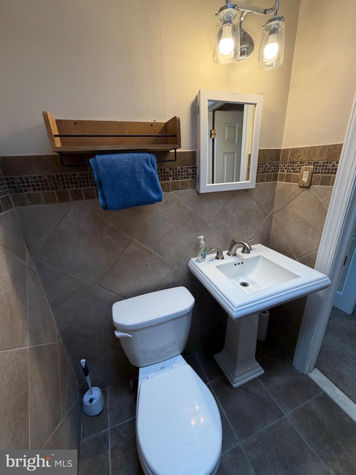 1034 Cedarwood Road Glenolden, PA 19036 - Photo 18 of 26 Charming bathroom with modern touches.