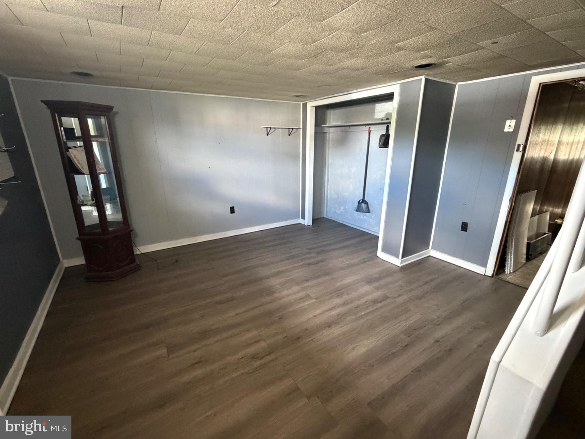 1034 Cedarwood Road Glenolden, PA 19036 - Photo 26 of 26 Spacious room with modern flooring.