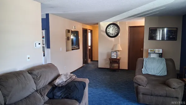 $235,000 | 92 Lindhurst Drive, Lockport City, NY 14094