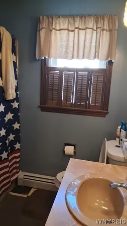 $235,000 | 92 Lindhurst Drive, Lockport City, NY 14094