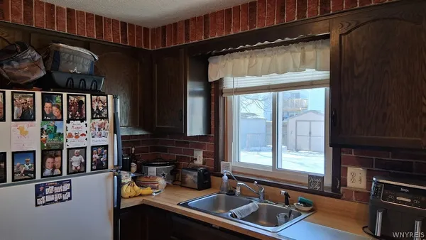 $235,000 | 92 Lindhurst Drive, Lockport City, NY 14094