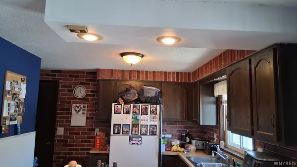 $235,000 | 92 Lindhurst Drive, Lockport City, NY 14094