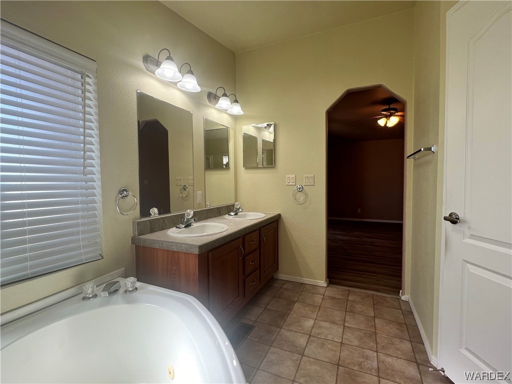 2350 Adobe Road, Unit 162 Bullhead City, AZ 86442 - Photo 32 of 44