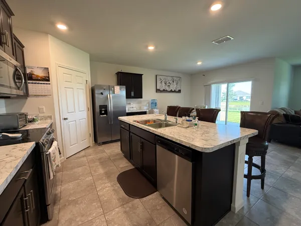 $2,575 | 9511 Potomac Drive, Fort Pierce, FL 34945