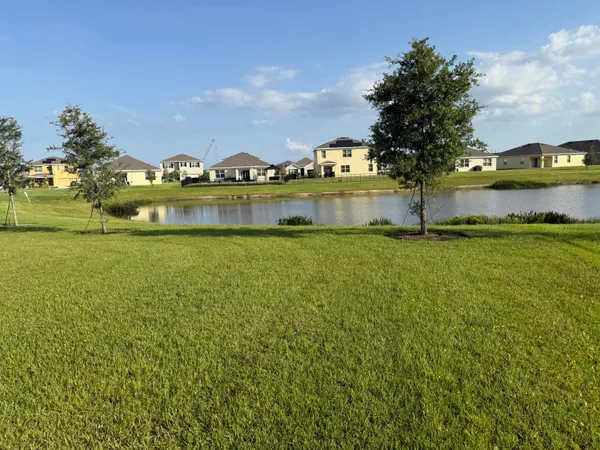 $2,575 | 9511 Potomac Drive, Fort Pierce, FL 34945