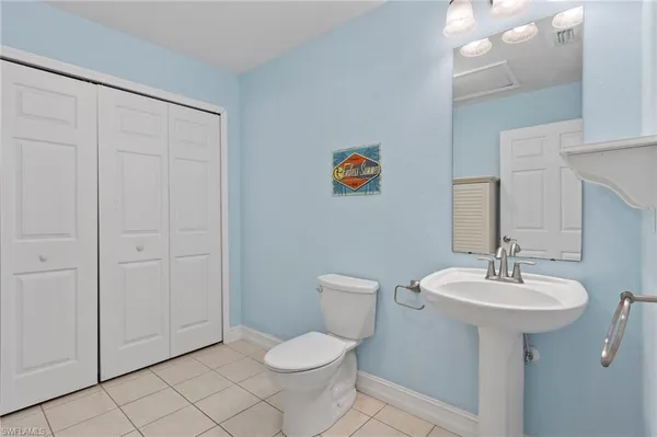 $1,399,999 | 104 Washington Avenue, Fort Myers Beach, FL 33931