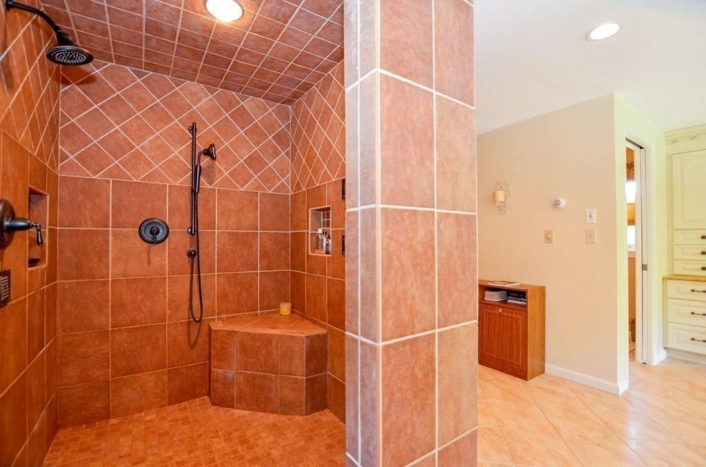1029 Walnut Plain Road Rochester, MA 02770 - Photo 18 of 40